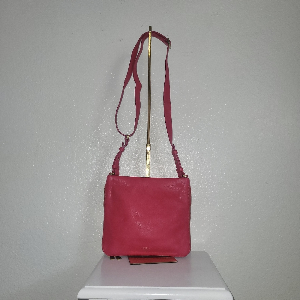 NWT Fossil Pink Pebble Leather/ Cowhide Crossbody/Shoulder Bag Adjustable Strap
